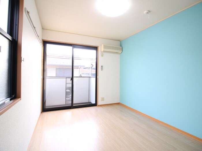 物件内観写真9　(居室)