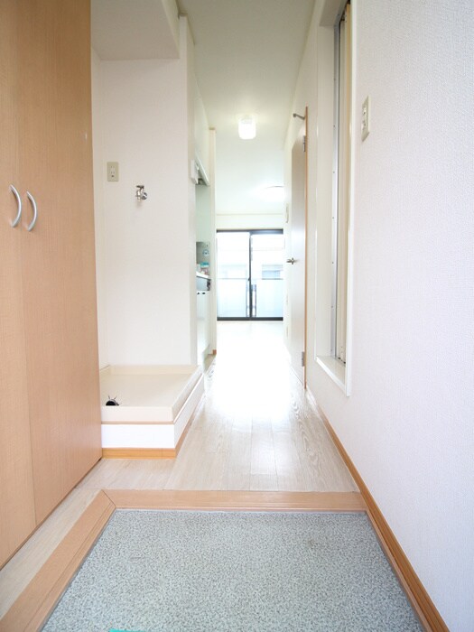 物件内観写真19　(玄関)