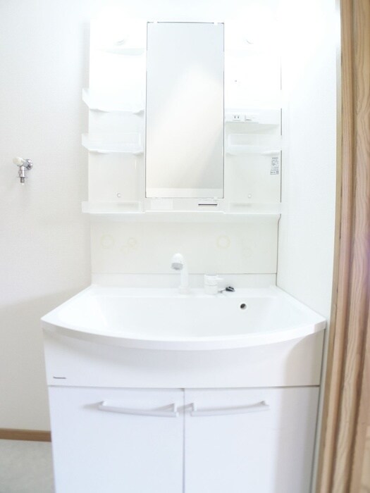 物件内観写真12　(洗面)