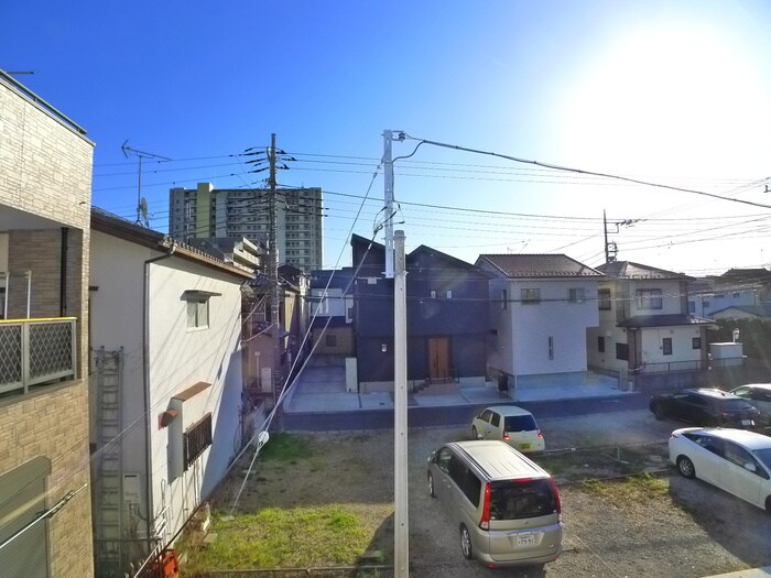 物件内観写真22　(室内からの展望)