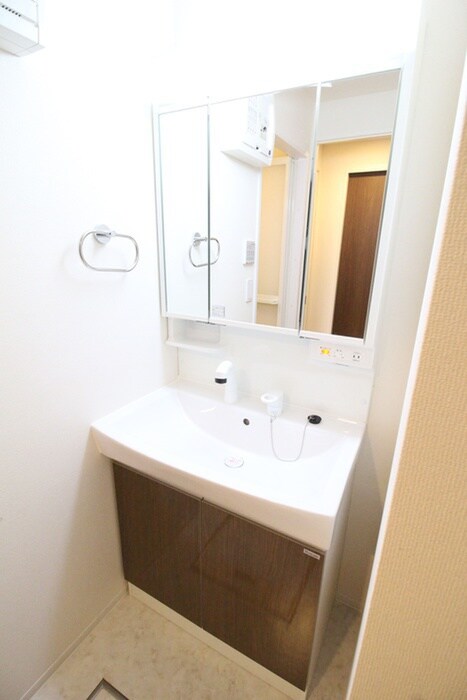 物件内観写真15　(洗面)