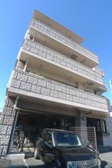ｷｬｯｽﾙﾏﾝｼｮﾝ戸田駅前（１０１）