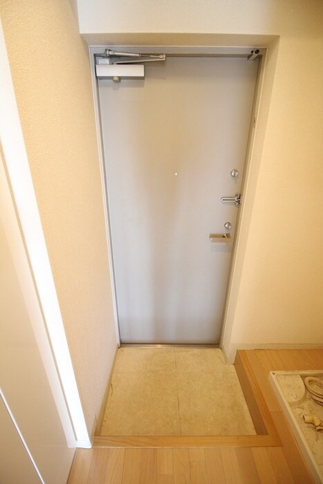 物件内観写真21　(玄関)