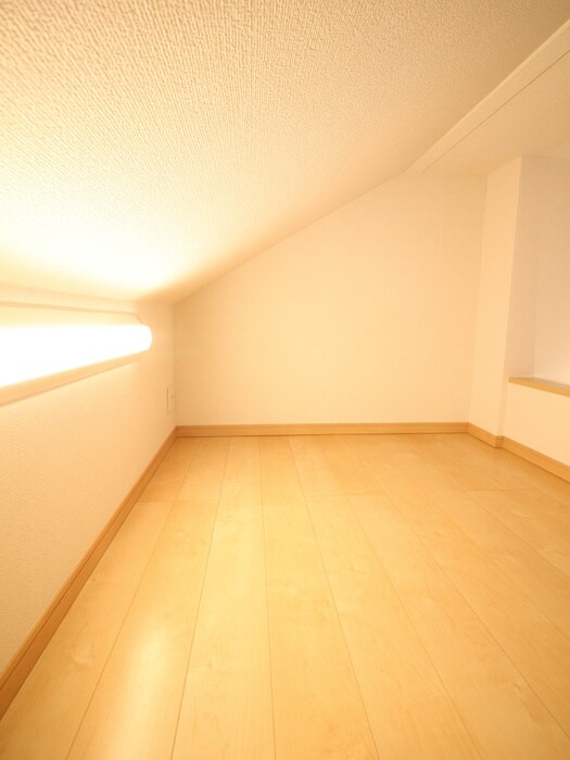 物件内観写真9　(ロフト)