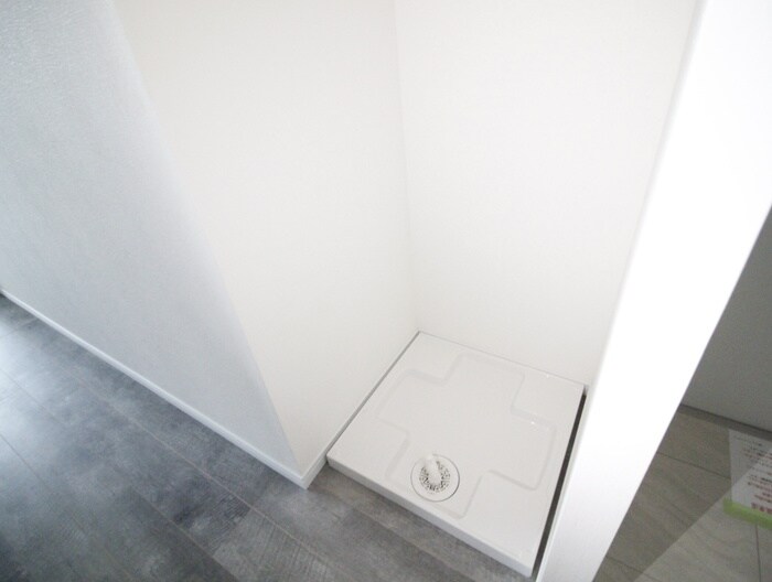 物件内観写真20　(洗濯機置場)