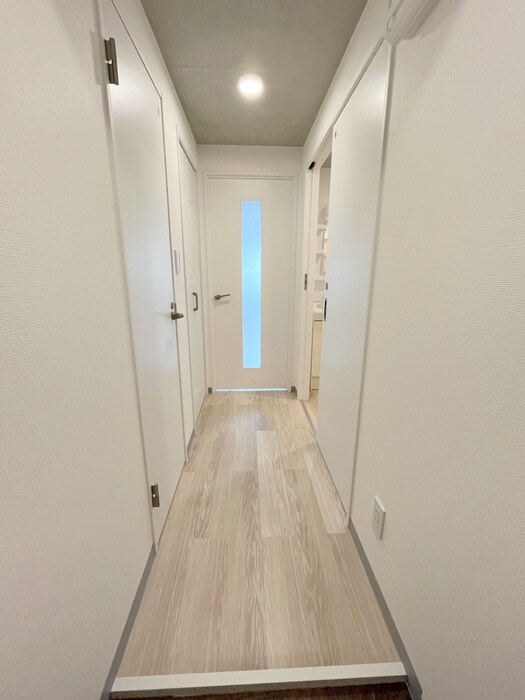 物件内観写真7　(廊下)