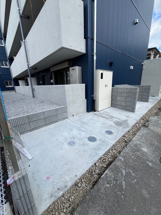 物件外観写真5　(駐輪場)