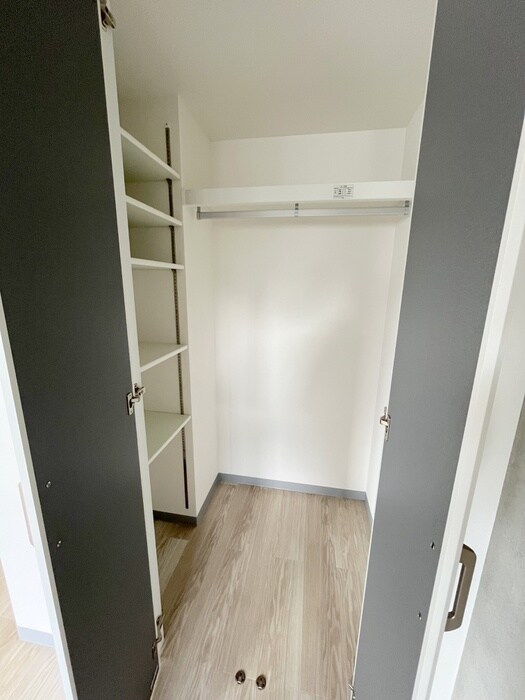 物件内観写真13　(収納)