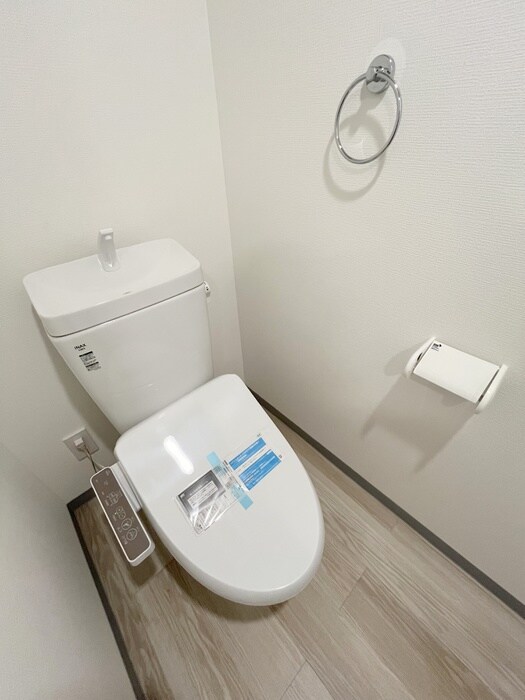 物件内観写真15　(トイレ)