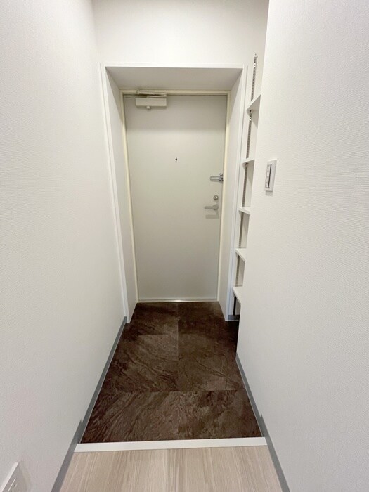 物件内観写真18　(玄関)
