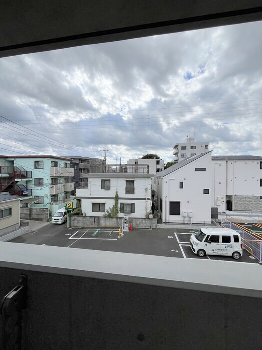 物件内観写真22　(室内からの展望)