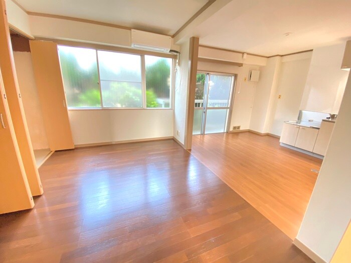 稲荷森マンションの居室