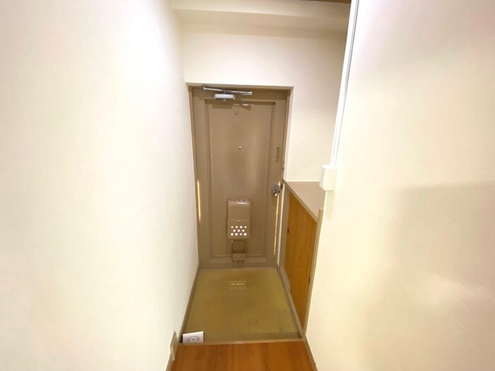 物件内観写真17　(玄関)