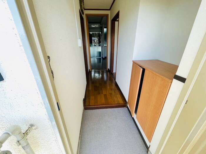 物件内観写真18　(玄関)