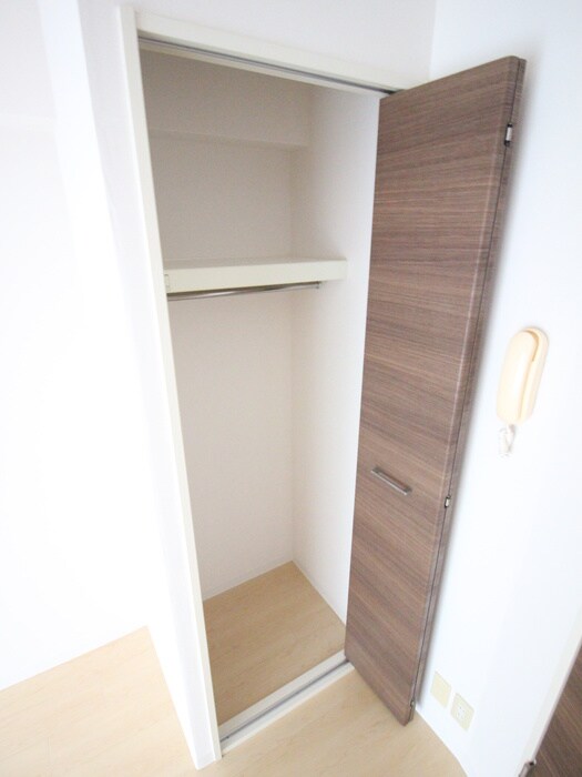 物件内観写真11　(洗濯機置場)