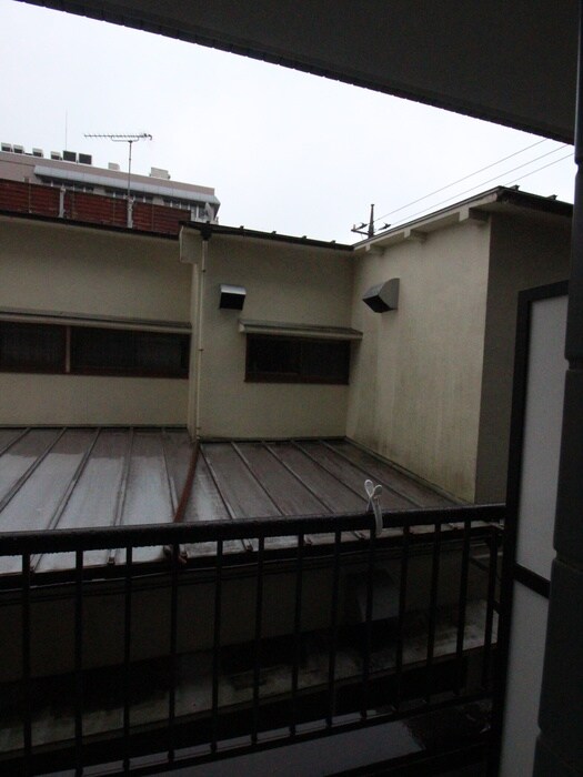 物件内観写真17　(室内からの展望)