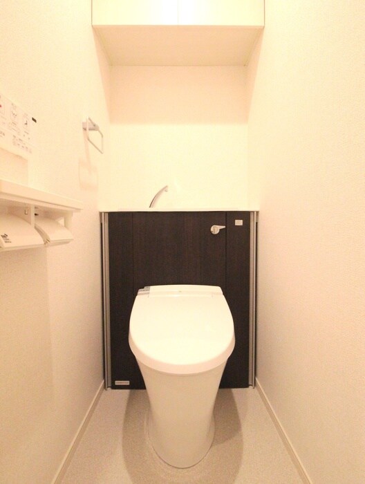 物件内観写真15　(トイレ)