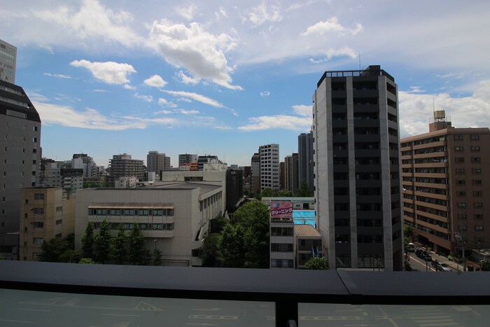 物件内観写真12　(室内からの展望)