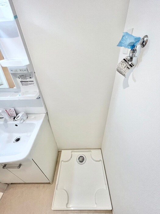 物件内観写真12　(洗濯機置場)