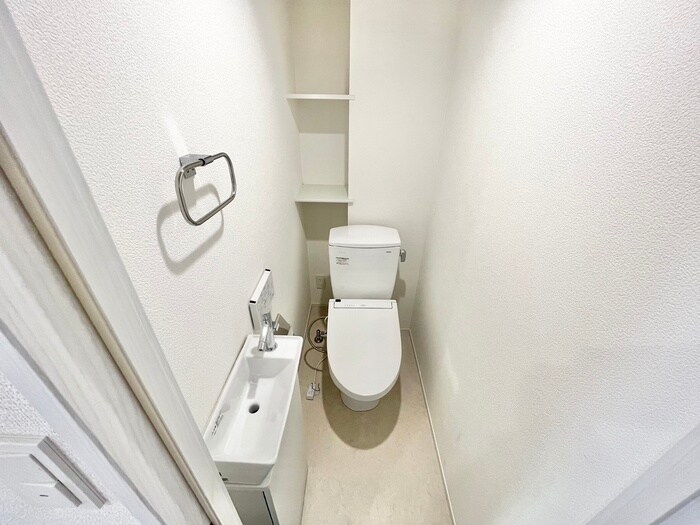 物件内観写真14　(トイレ)