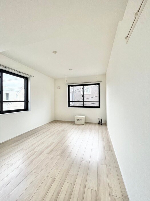 物件内観写真14　(居室)