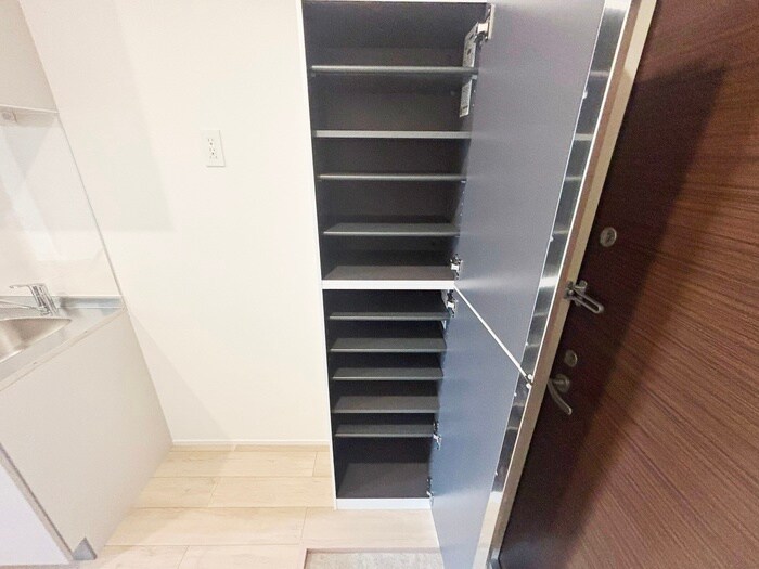 物件内観写真15　(靴箱)