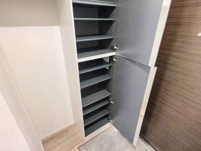物件内観写真18　(靴箱)