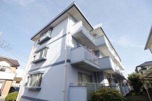 エレガンス西湘外観写真