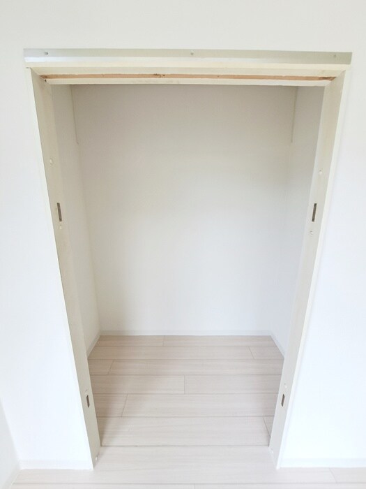 物件内観写真10　(収納)