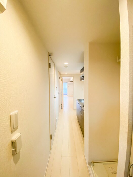 物件内観写真16　(廊下)
