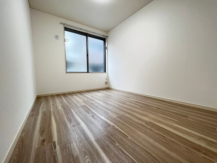 物件内観写真9　(居室)