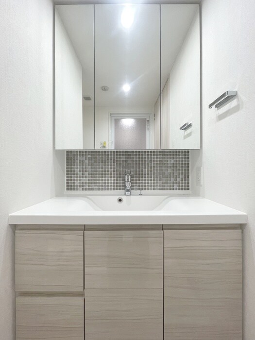 物件内観写真11　(洗面)