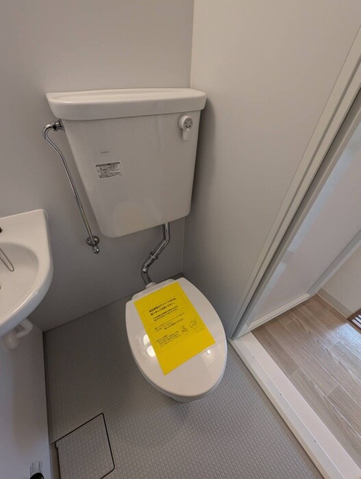 物件内観写真11　(トイレ)