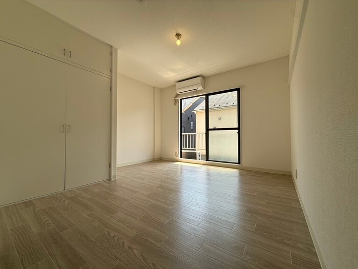 物件内観写真19　(居室)