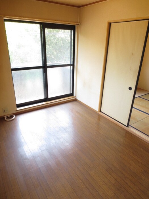 物件内観写真5　(居室)