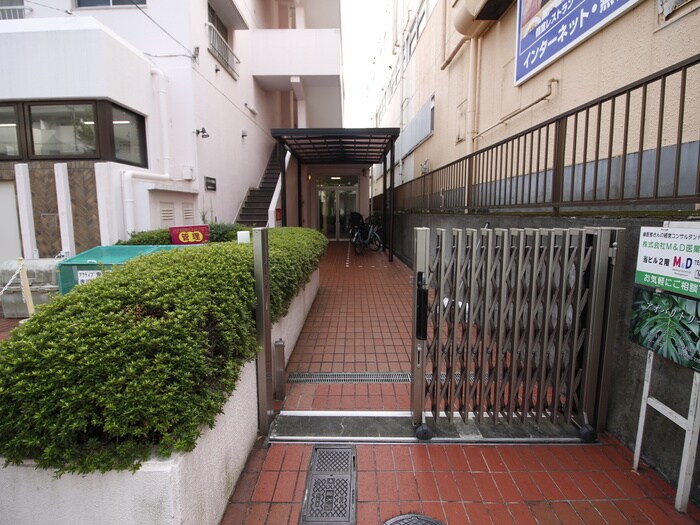 物件外観写真4　(建物設備)