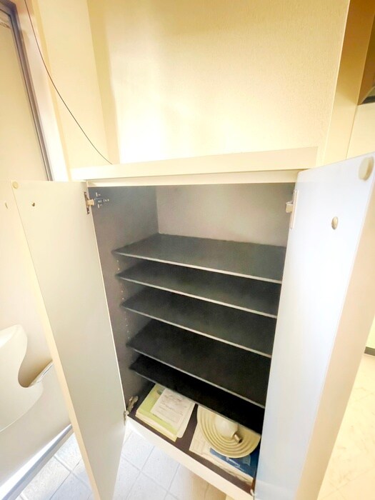 物件内観写真15　(靴箱)