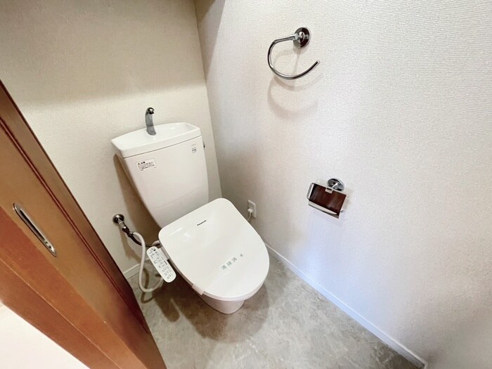 物件内観写真14　(トイレ)