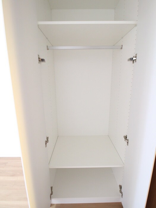 物件内観写真9　(収納)