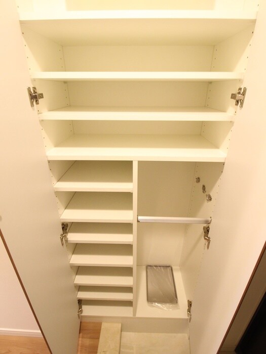 物件内観写真16　(靴箱)