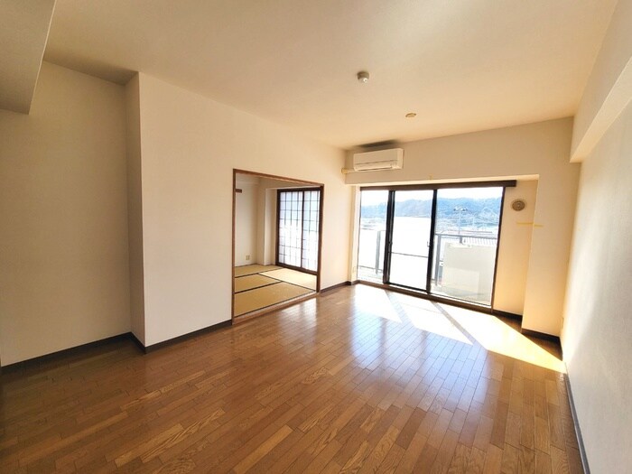 物件内観写真7　(居室)