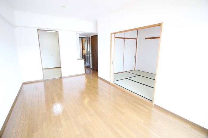 物件内観写真8　(居室)