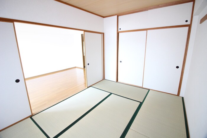 物件内観写真10　(居室)