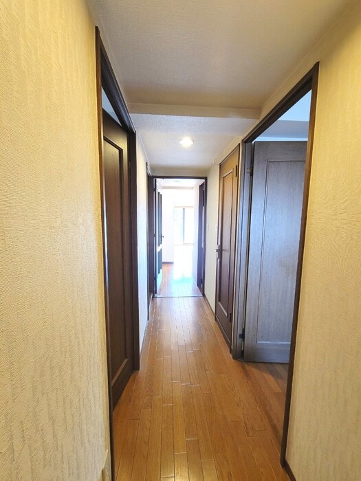 物件内観写真15　(廊下)