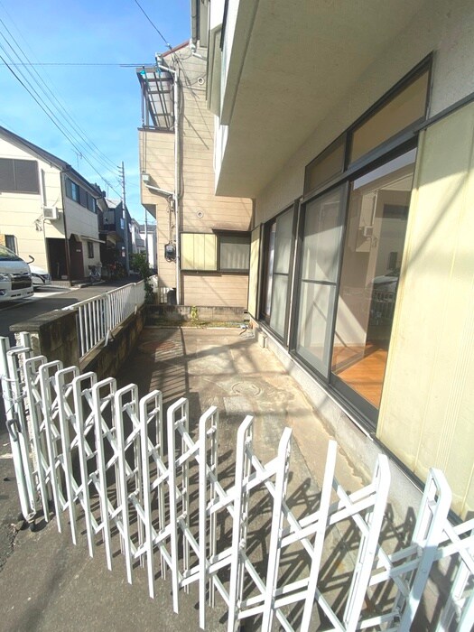 物件外観写真3　(駐車場)