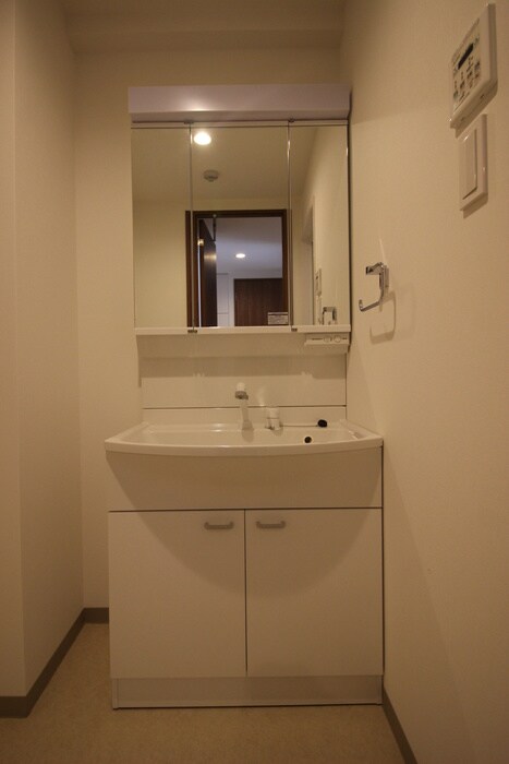 物件内観写真13　(洗面)