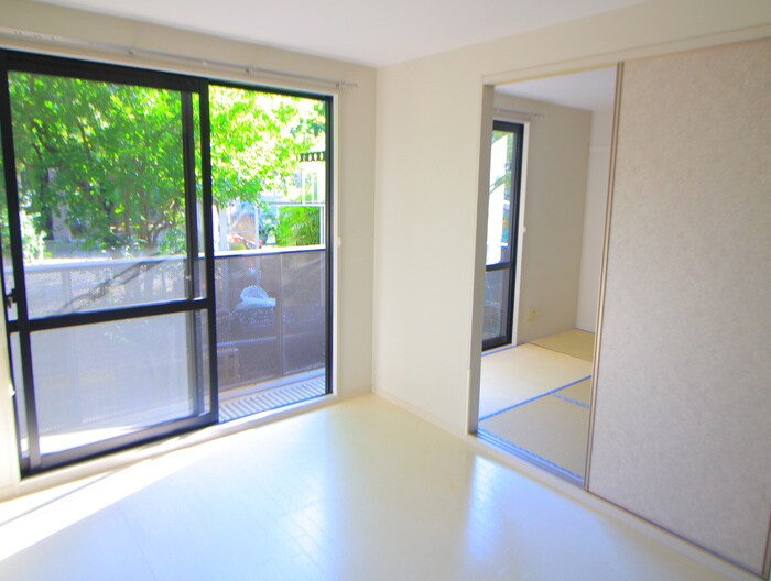 物件内観写真7　(居室)