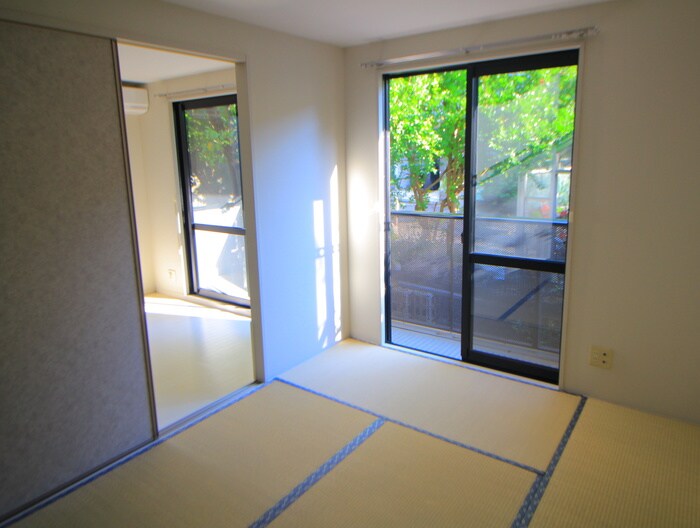 物件内観写真8　(居室)