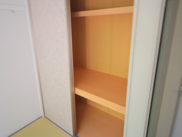物件内観写真10　(収納)