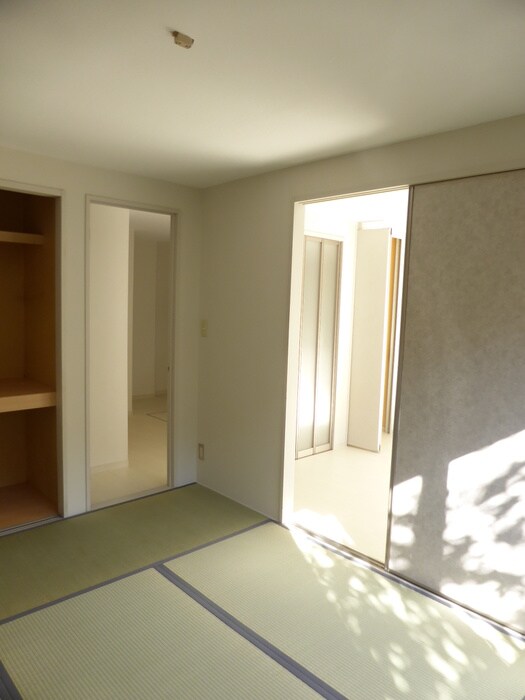 物件内観写真18　(居室)